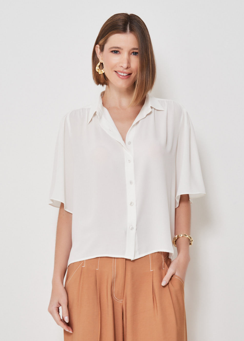 57.40.3407OFW CAMISA CHIFFON M/C OMBROS FRANZIDOS