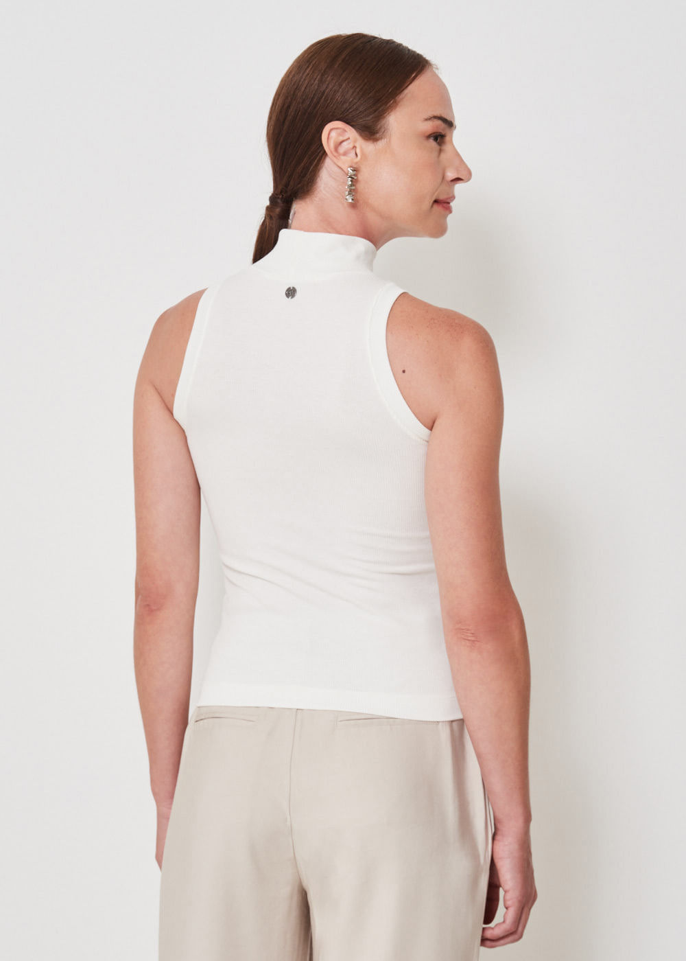 68.10.3402OFW  REGATA BÁSICA MALHA CANELADA COM GOLA ALTA