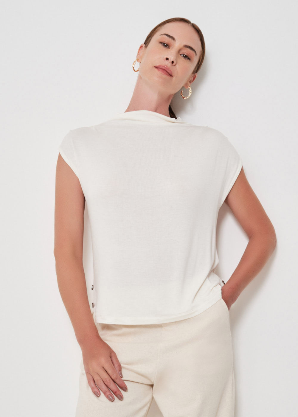 68.40.3402OFW REGATA MALHA OMBRO DRAPEADO