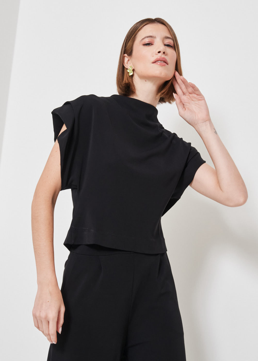 67.40.3406PTO BLUSA M/C MALHA COM OMBREIRAS HIGHLINE