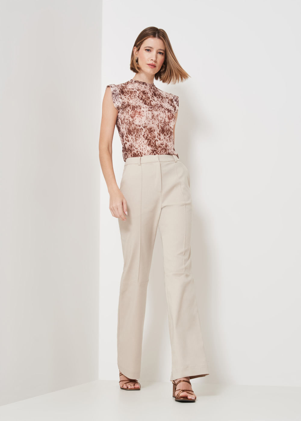 22.12.3401ARE CALÇA FLARE ALFAIATARIA  NERVURA