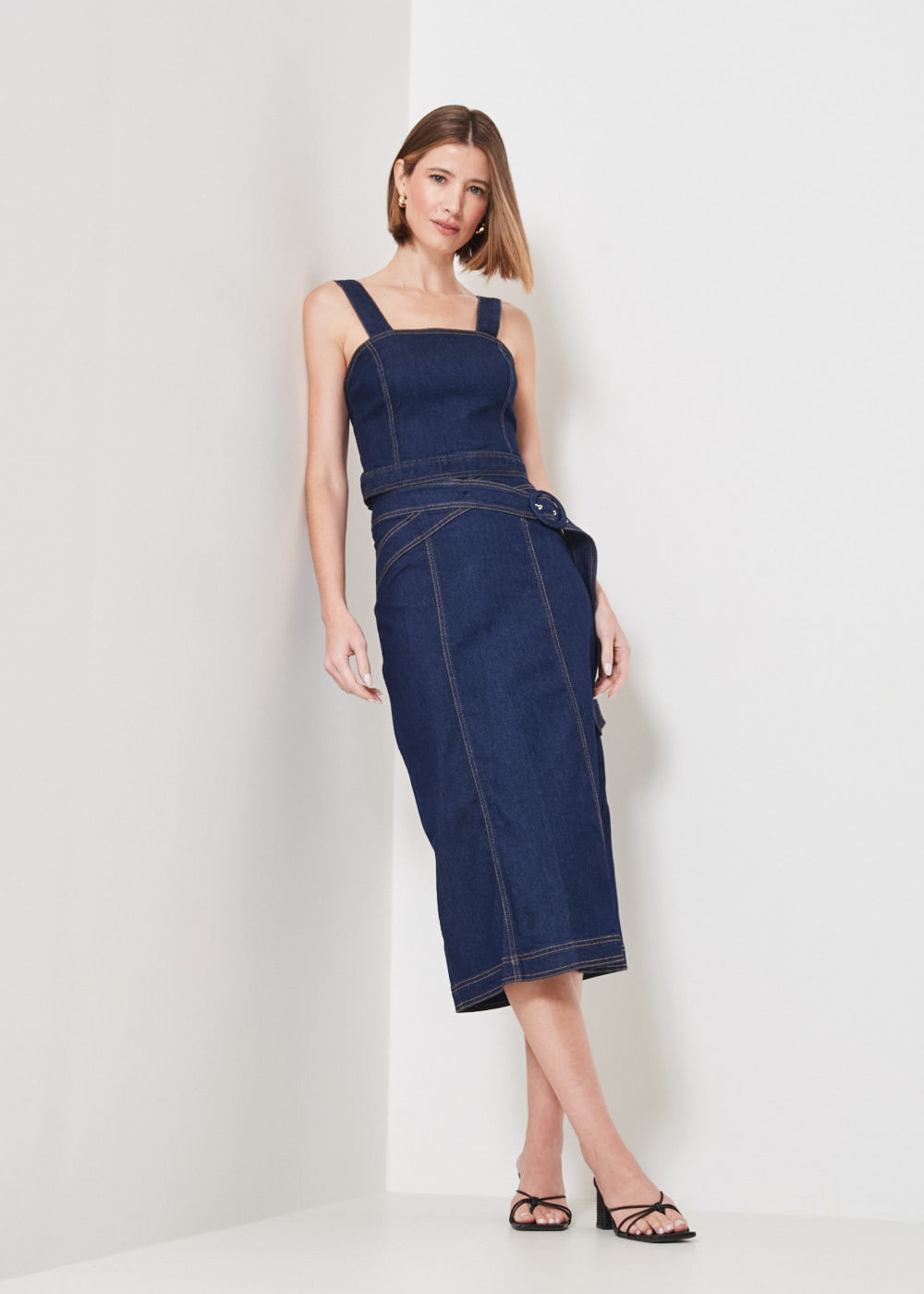 14.20.3402AMA SAIA JEANS MIDI COM CINTO FIXO