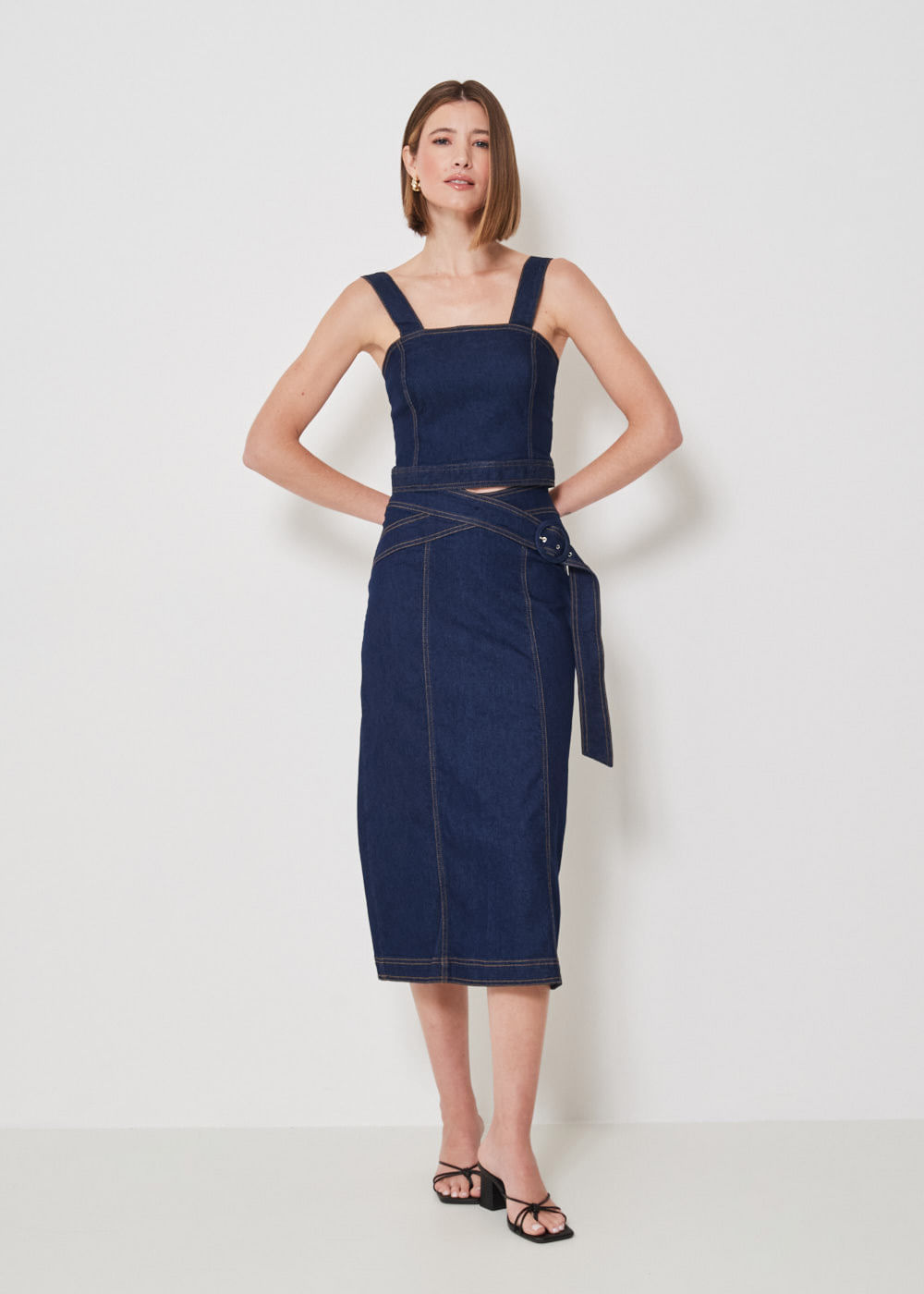 14.20.3402AMA SAIA JEANS MIDI COM CINTO FIXO
