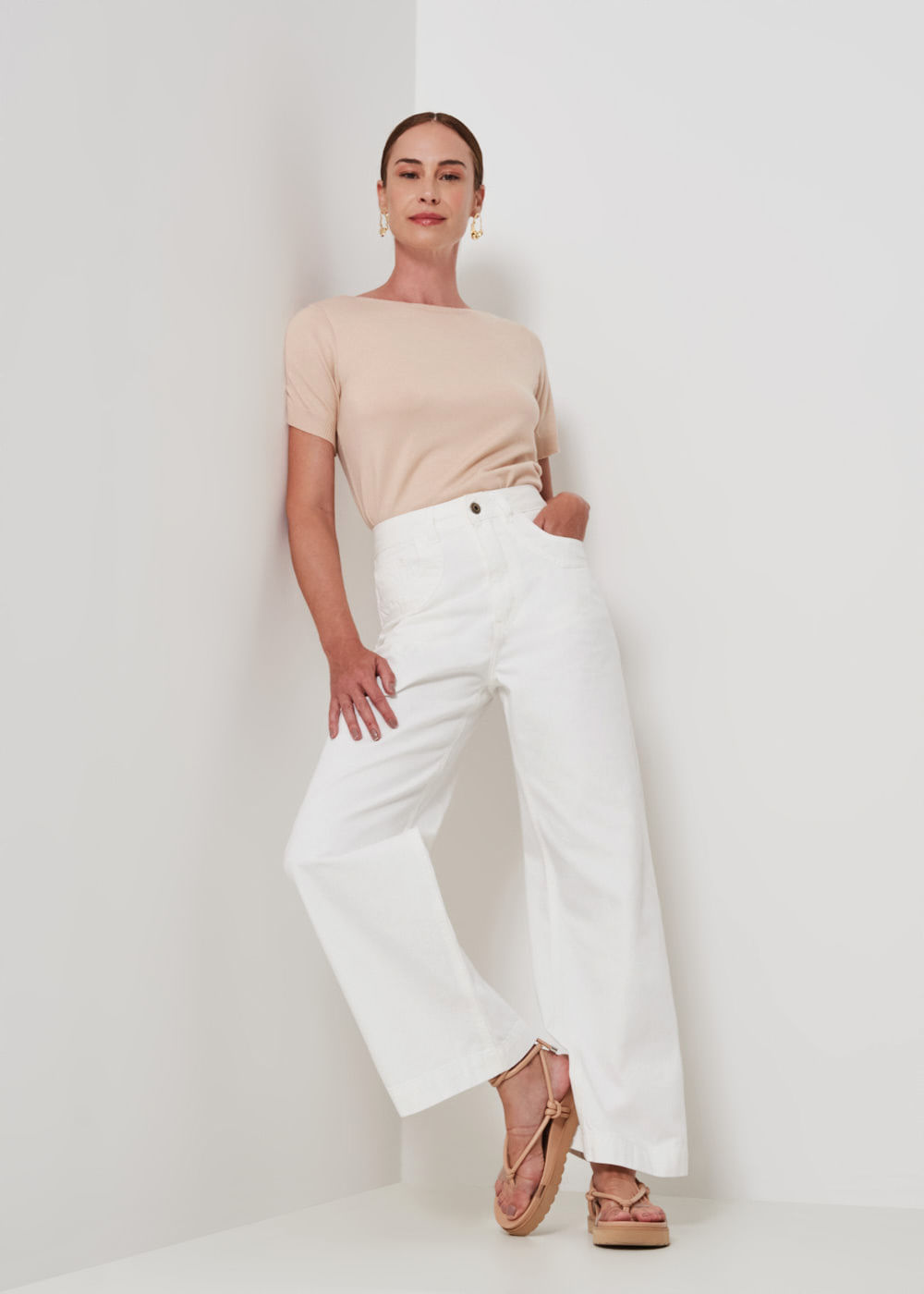 12.75.3401OFW CALÇA WIDE LEG SARJA DETALHE BOLSOS