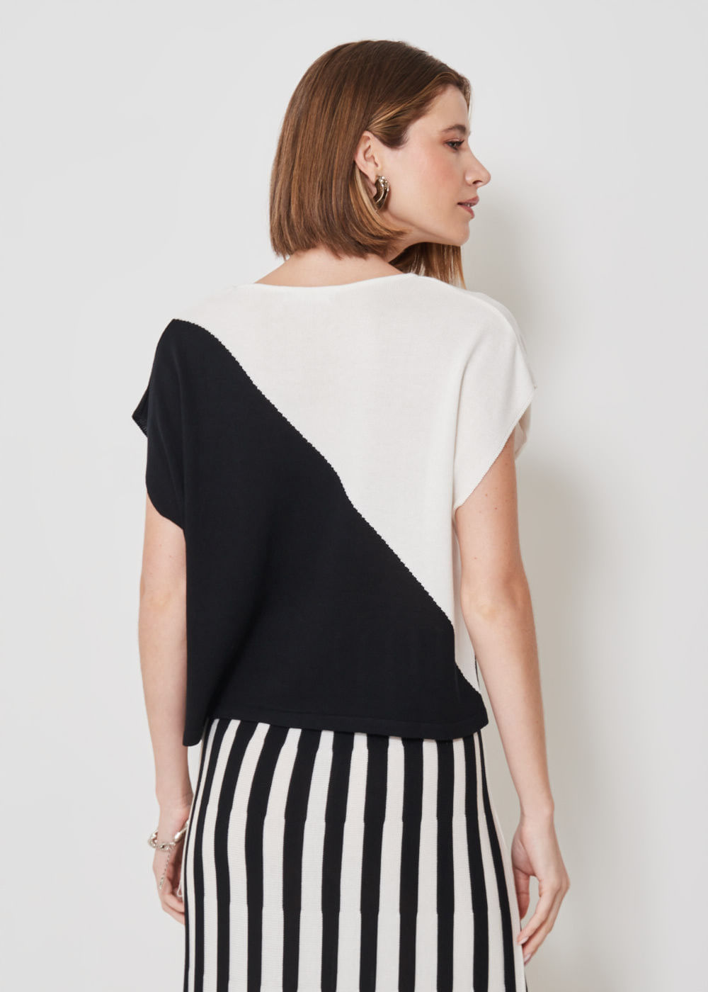 47.40.3405BIC BLUSA TRICOT M/C DIAGONAL P/B