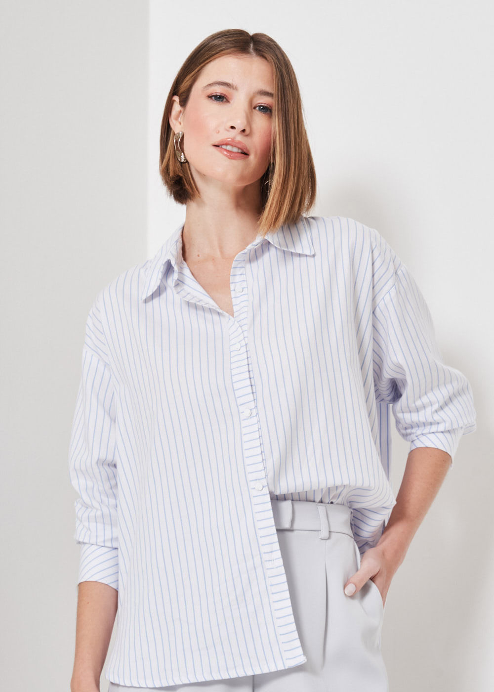 55.40.3404LIS CAMISA OVERSIZED MANGA LONGA LISTRADA