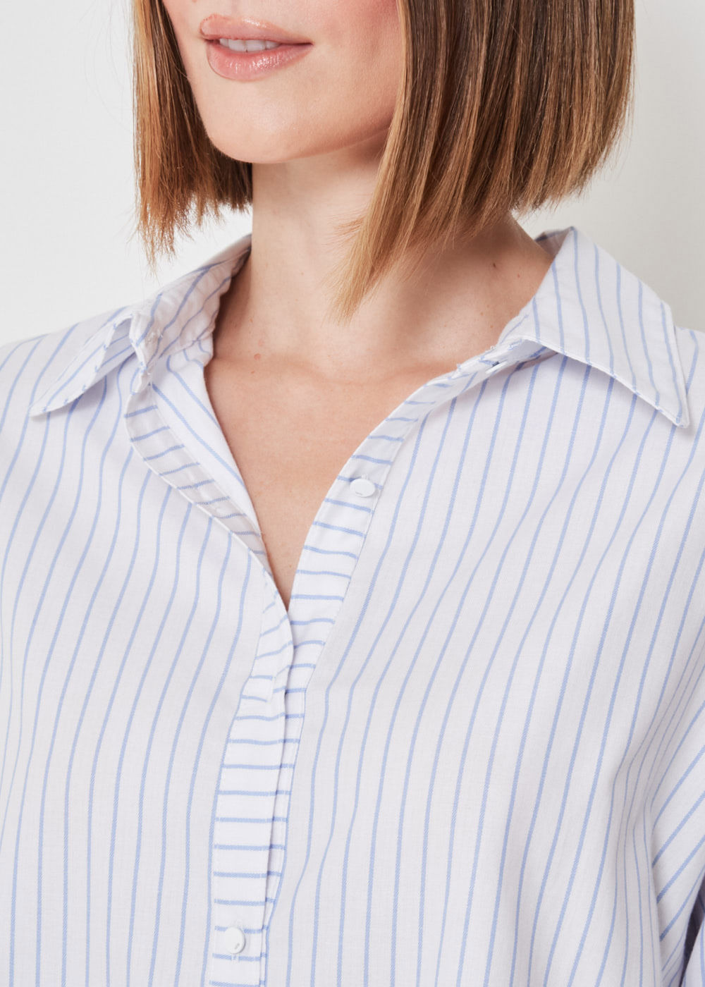 55.40.3404LIS CAMISA OVERSIZED MANGA LONGA LISTRADA