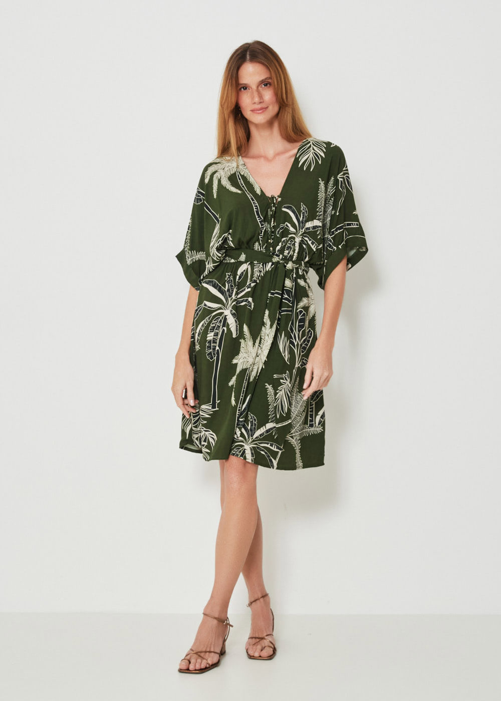 53.22.3406EST VESTIDO CURTO M/C ESTAMPA TROPICAL PALM