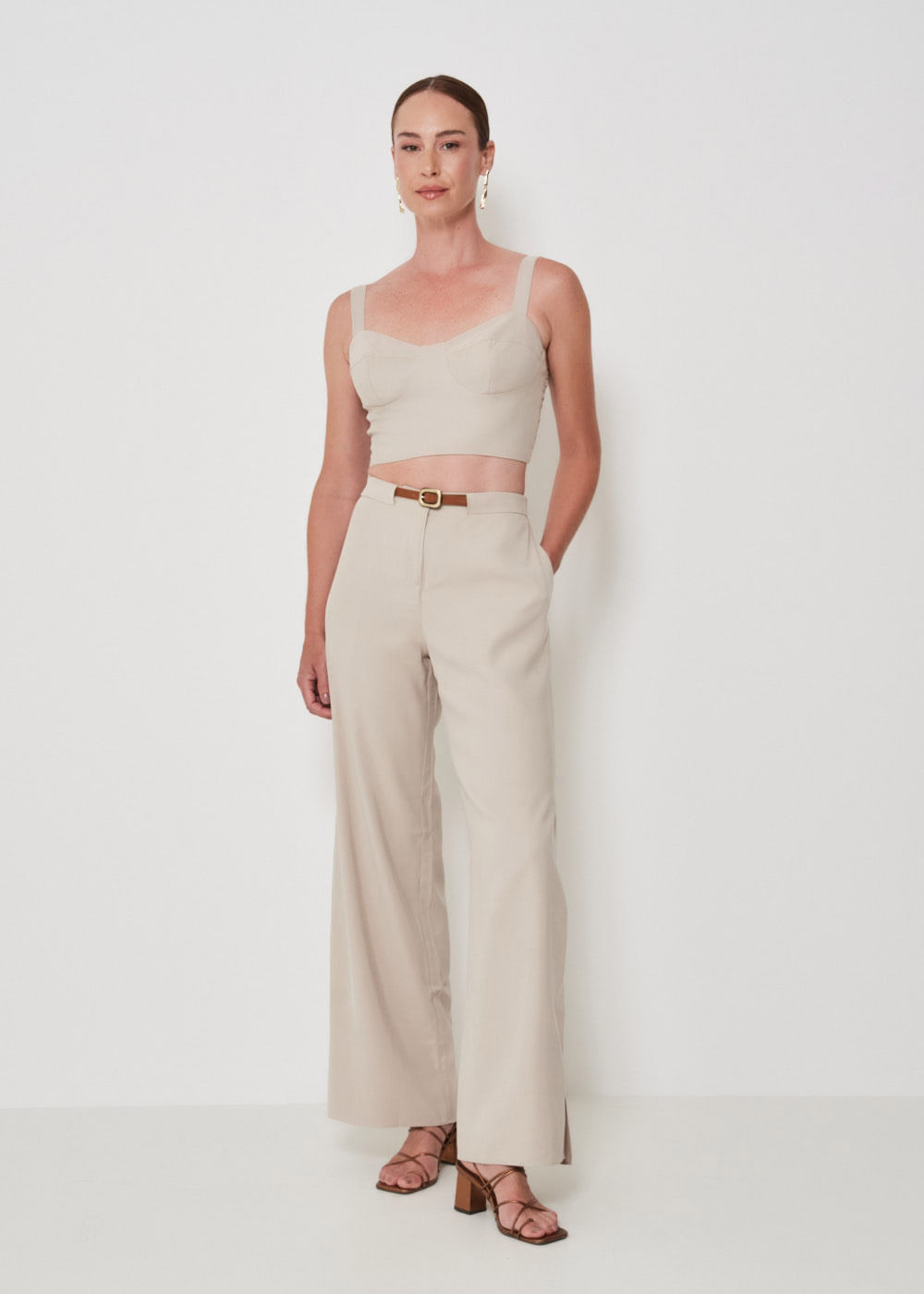 22.23.3403ARG CALÇA PANTALONA ALFAIATADA COM FENDA