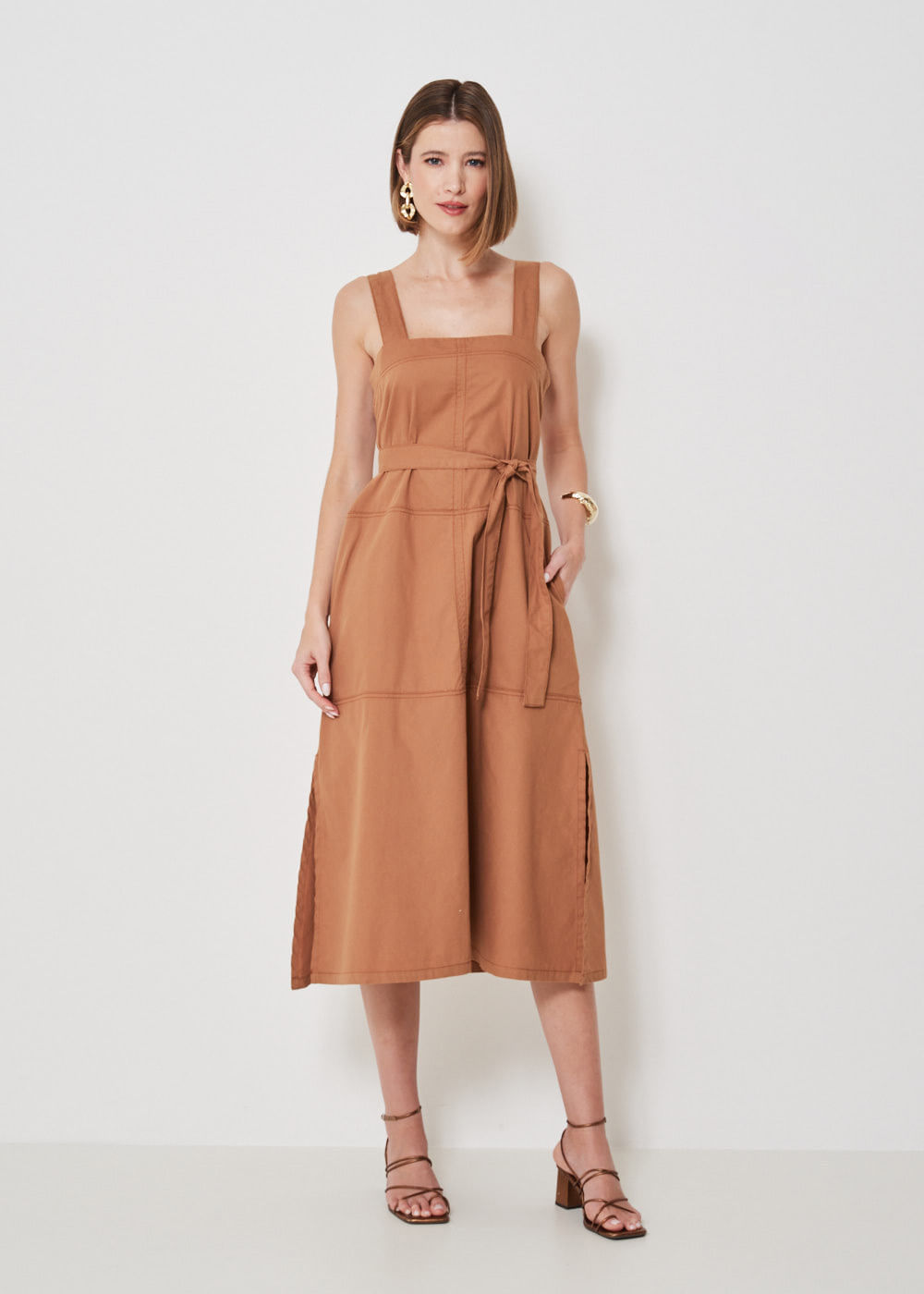 13.00.3401MDR VESTIDO MIDI SARJA DECOTE RETO