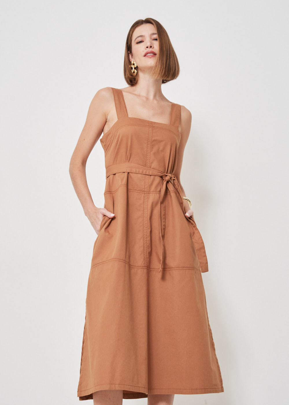13.00.3401MDR VESTIDO MIDI SARJA DECOTE RETO