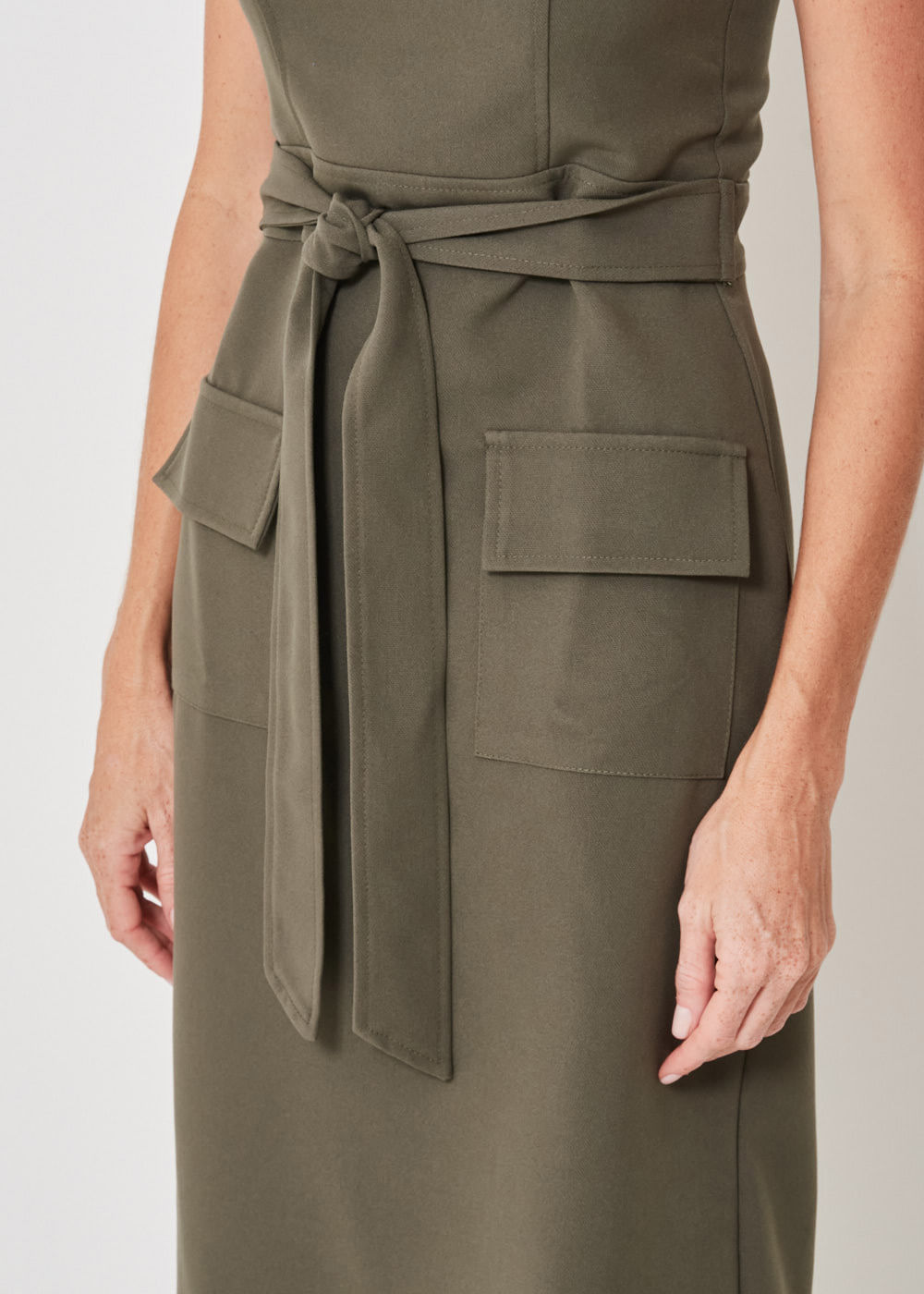 23.10.3407MIL VESTIDO MIDI UTILITÁRIO ALFAIATADO