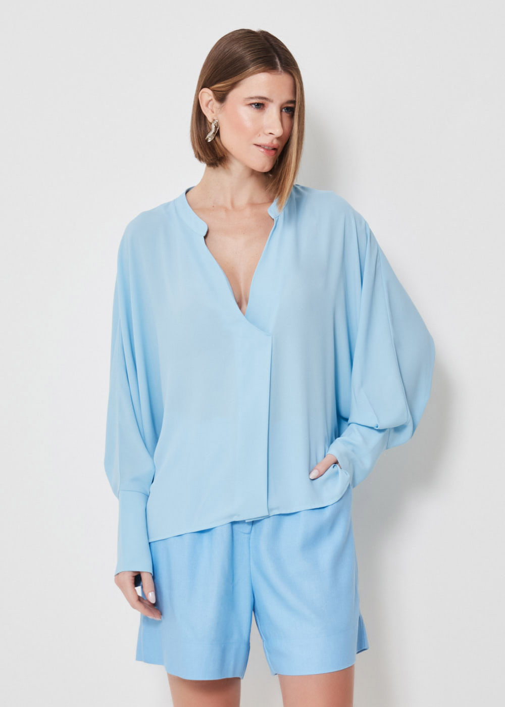 56.40.3404CEU BLUSA CHIFFON M/L GOLA PADRE