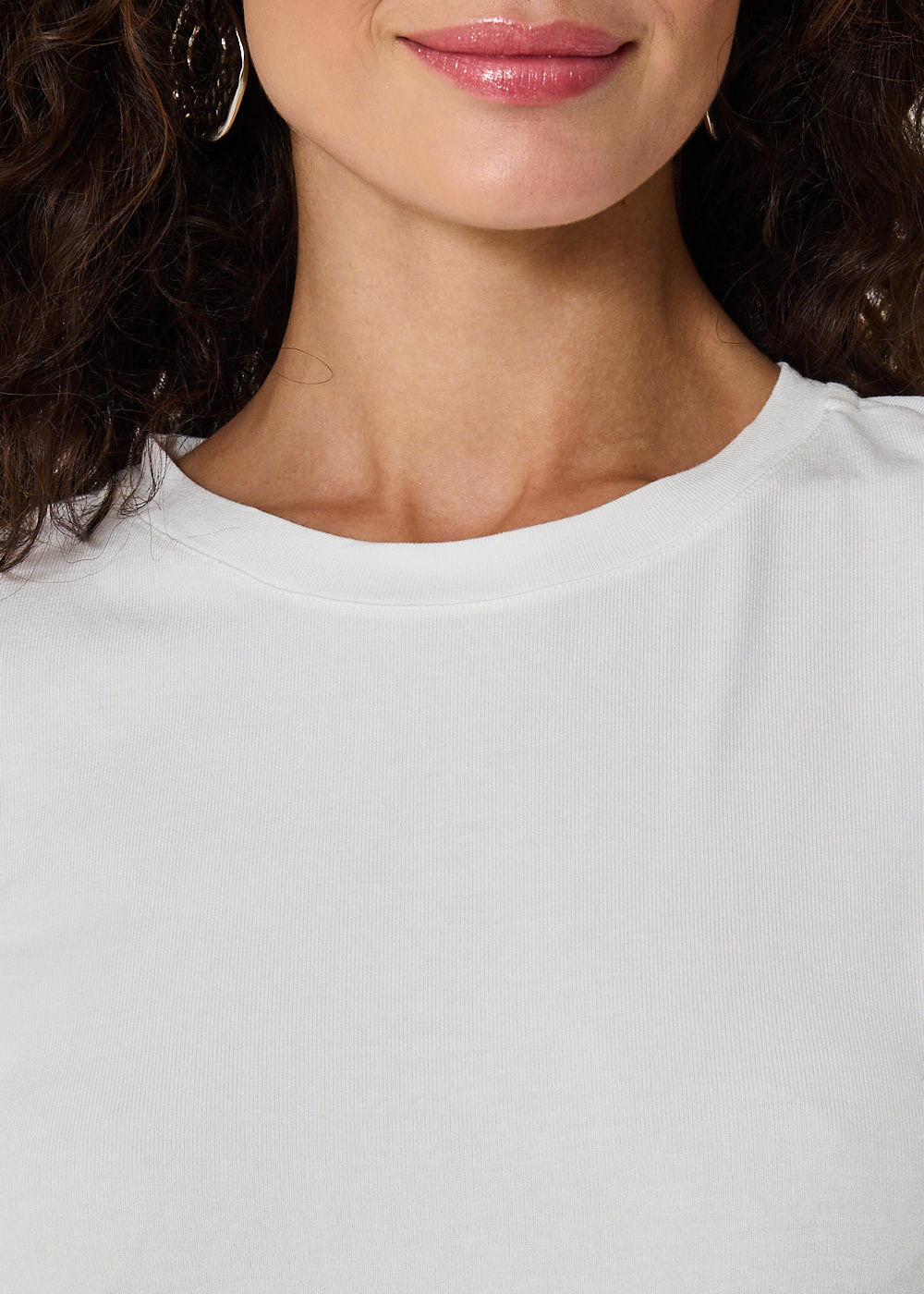 67.10.3402OFW T-SHIRT BÁSICA MALHA GOLA CARECA