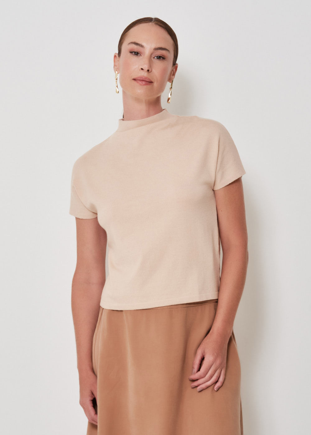 47.40.3403ARE BLUSA M/C GOLA ALTA TRICOT ESSENCIAL