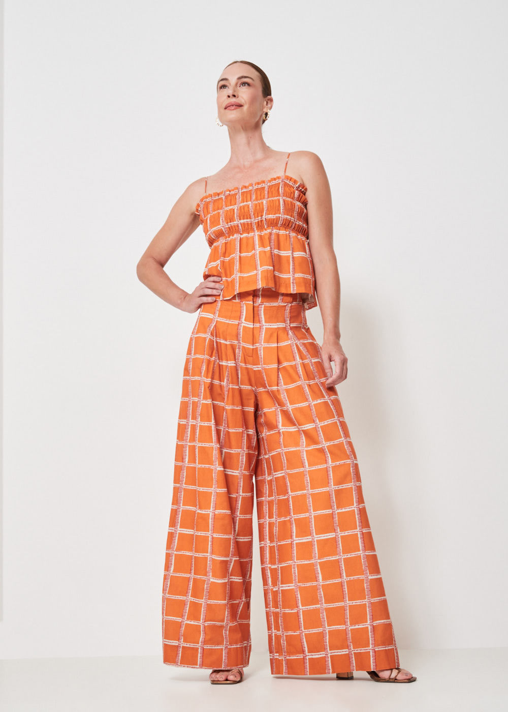 52.23.3402EST CALÇA PANTALONA PREGAS ESTAMPA GRAVATARIA CORAL