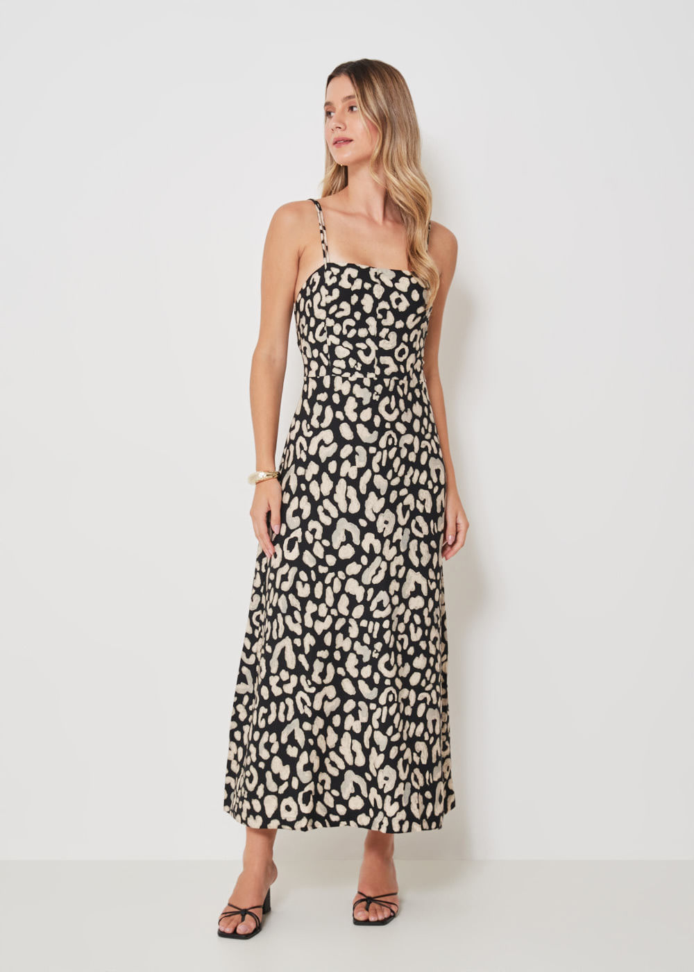53.50.3423EST VESTIDO LONGUETE DECOTE RETO ESTAMPA SAVAGE