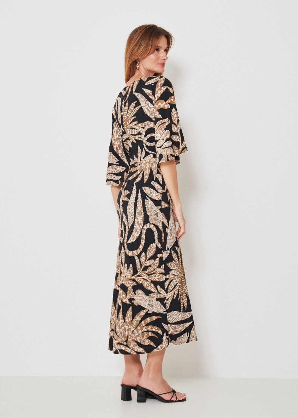 53.22.3403EST VESTIDO MIDI ESTAMPA COQUEIRO TRIBAL