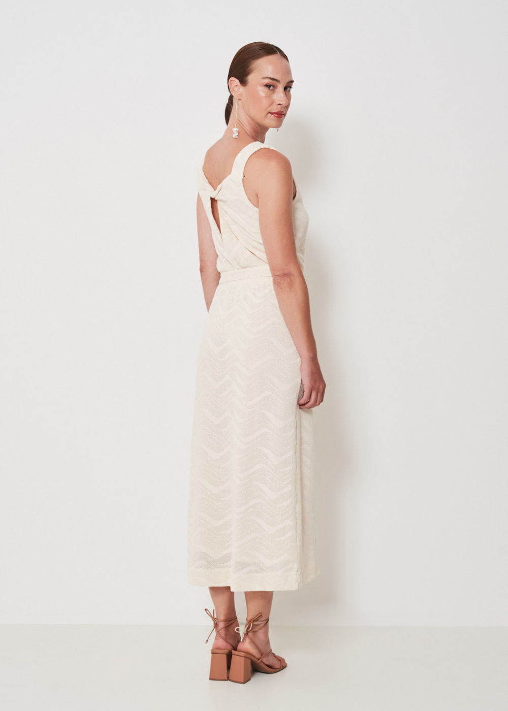 63.11.3404CRU VESTIDO MIDI REGATA MALHA