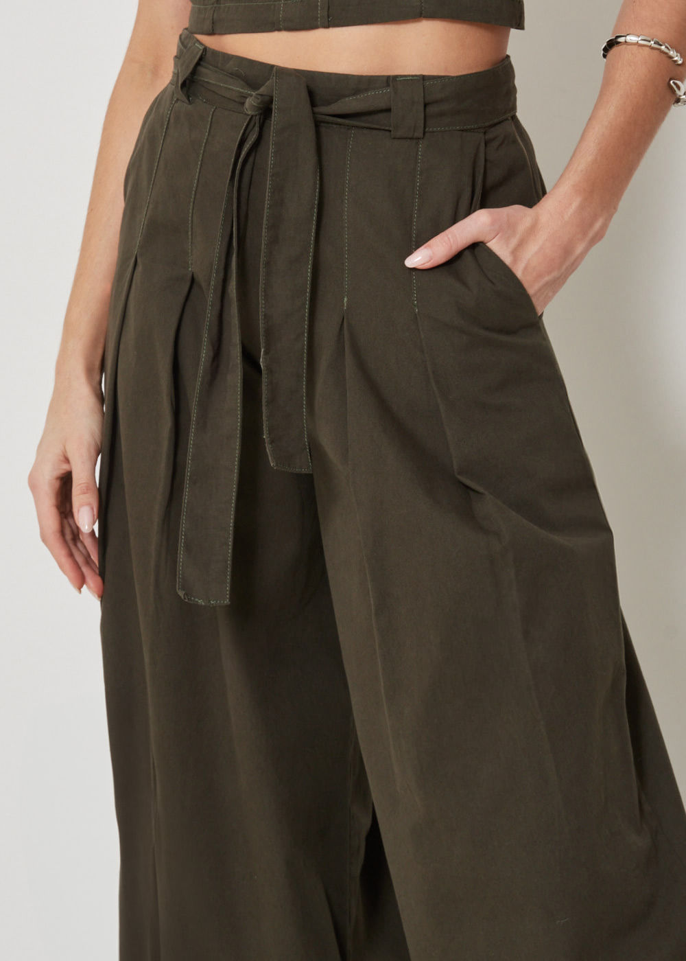 12.75.3402MIL CALÇA PANTALONA SARJA AMARRAÇÃO