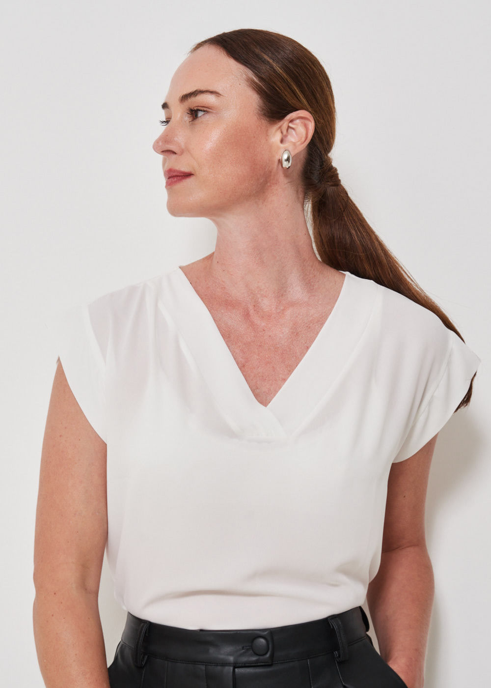 57.40.3406OFW BLUSA CHIFFON M/C DECOTE V