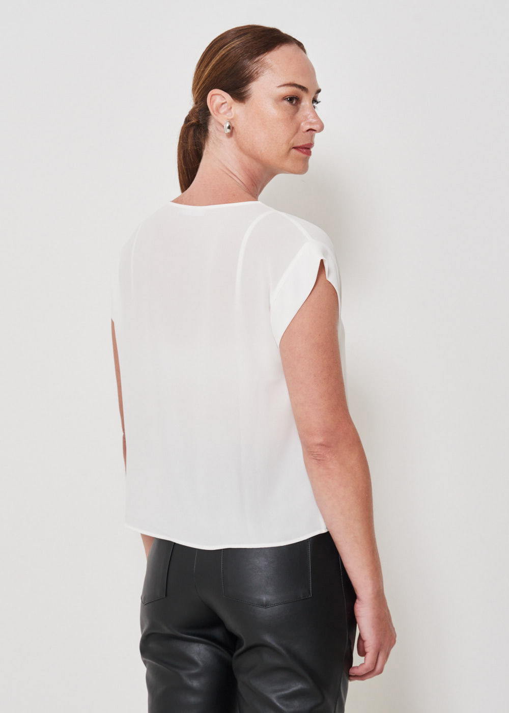 57.40.3406OFW BLUSA CHIFFON M/C DECOTE V