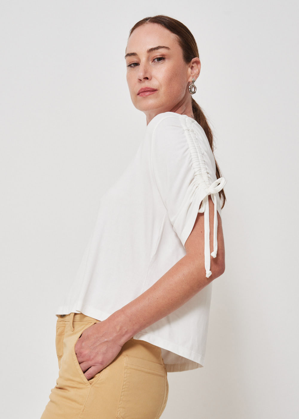 67.40.3404OFW BLUSA MALHA AMARRAÇÃO NAS MANGAS