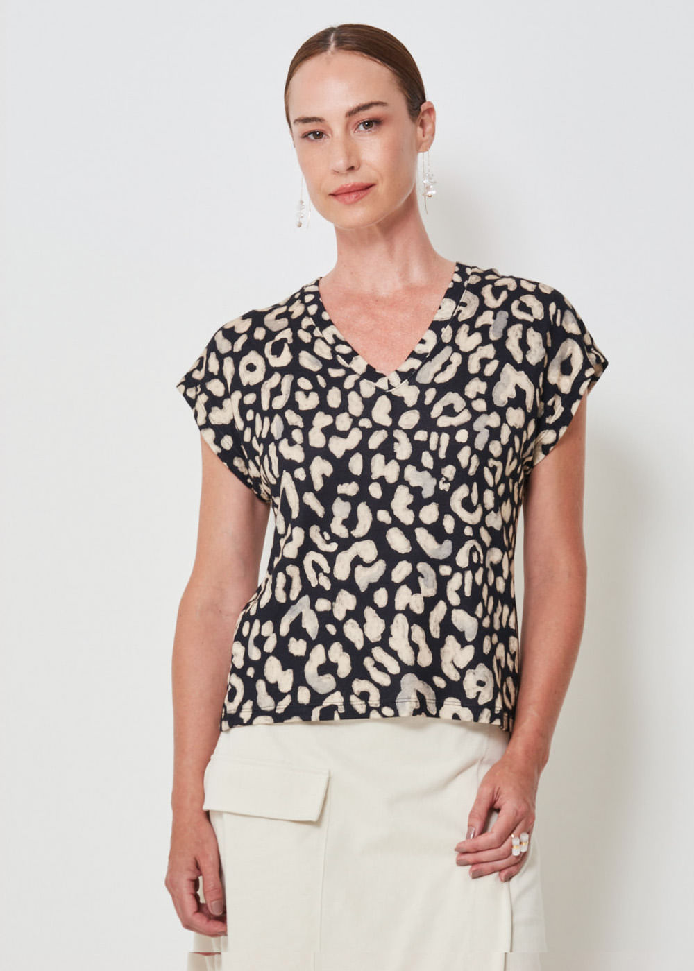 67.20.3402EST BLUSA M/C ESTAMPA SAVAGE
