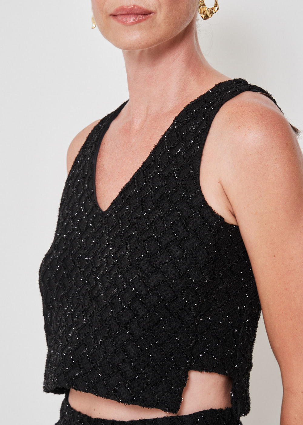 69.60.3401PTO CROPPED EM MALHA DECOTE V GLAM
