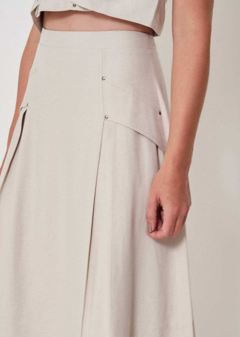 24.21.3401ARE SAIA MIDI PREGAS COM TACHAS - HIGHLINE