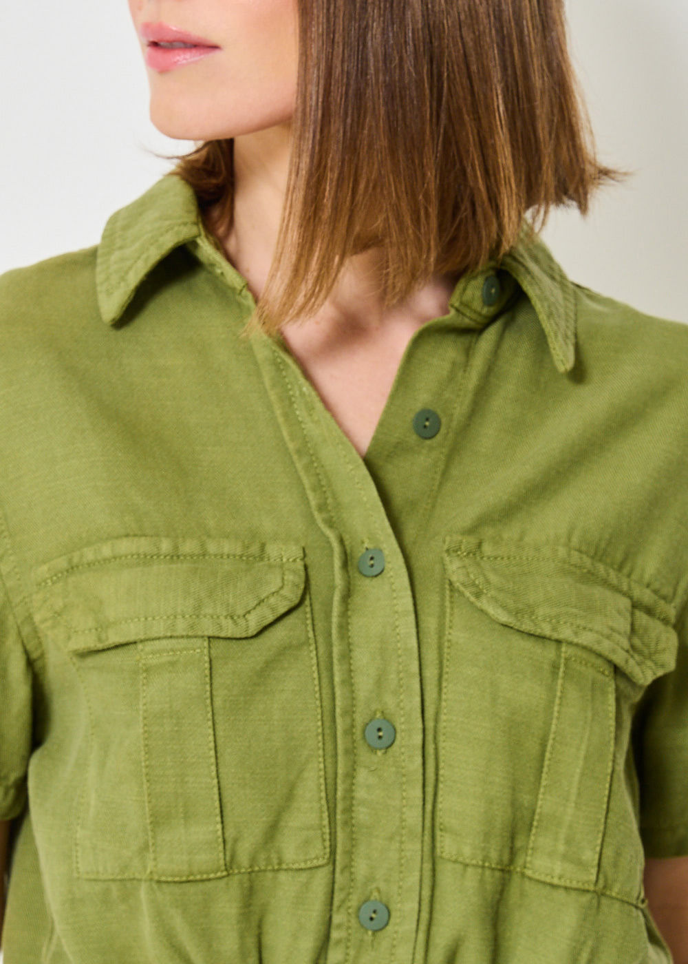 15.10.3401MIL CAMISA CROPPED M/C DE SARJA