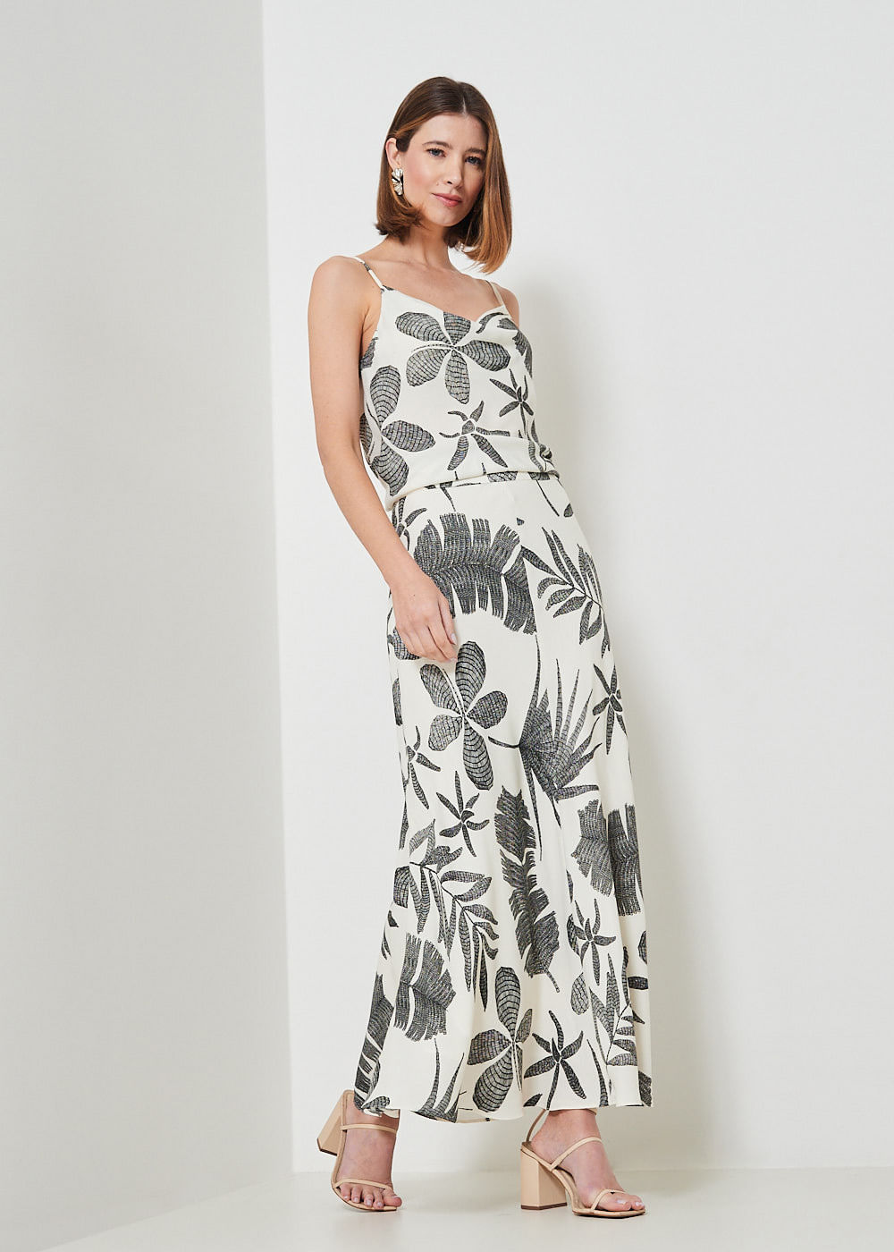 54.21.3415EST SAIA MIDI RECORTES ESTAMPA TROPICAL LEAVES