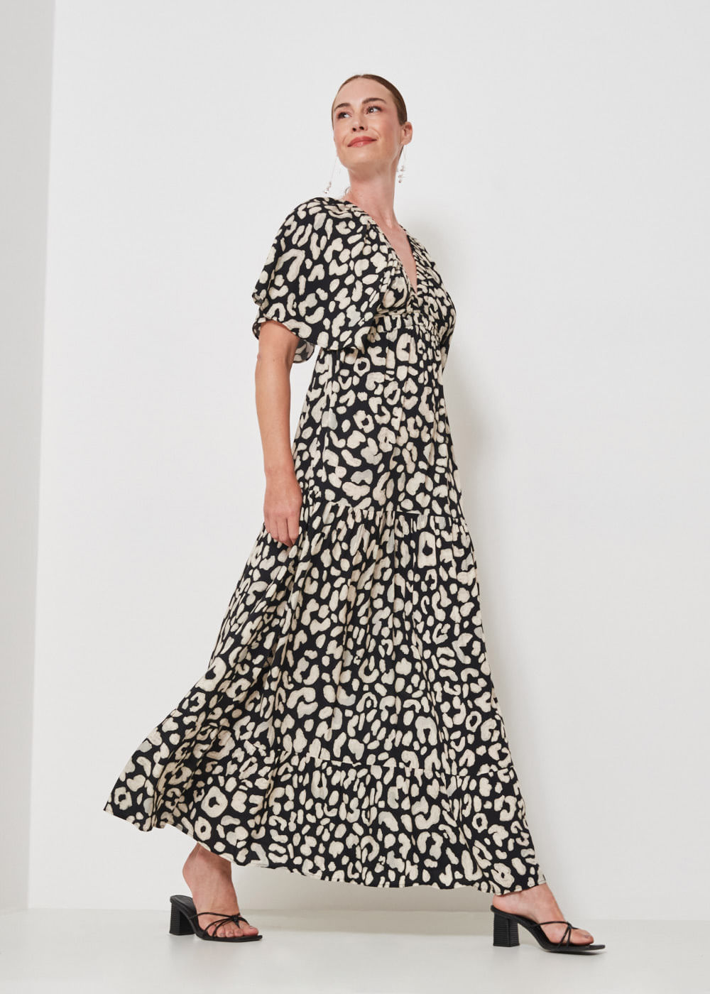 53.50.3413EST VESTIDO LONGUETE DECOTE V ESTAMPA SAVAGE