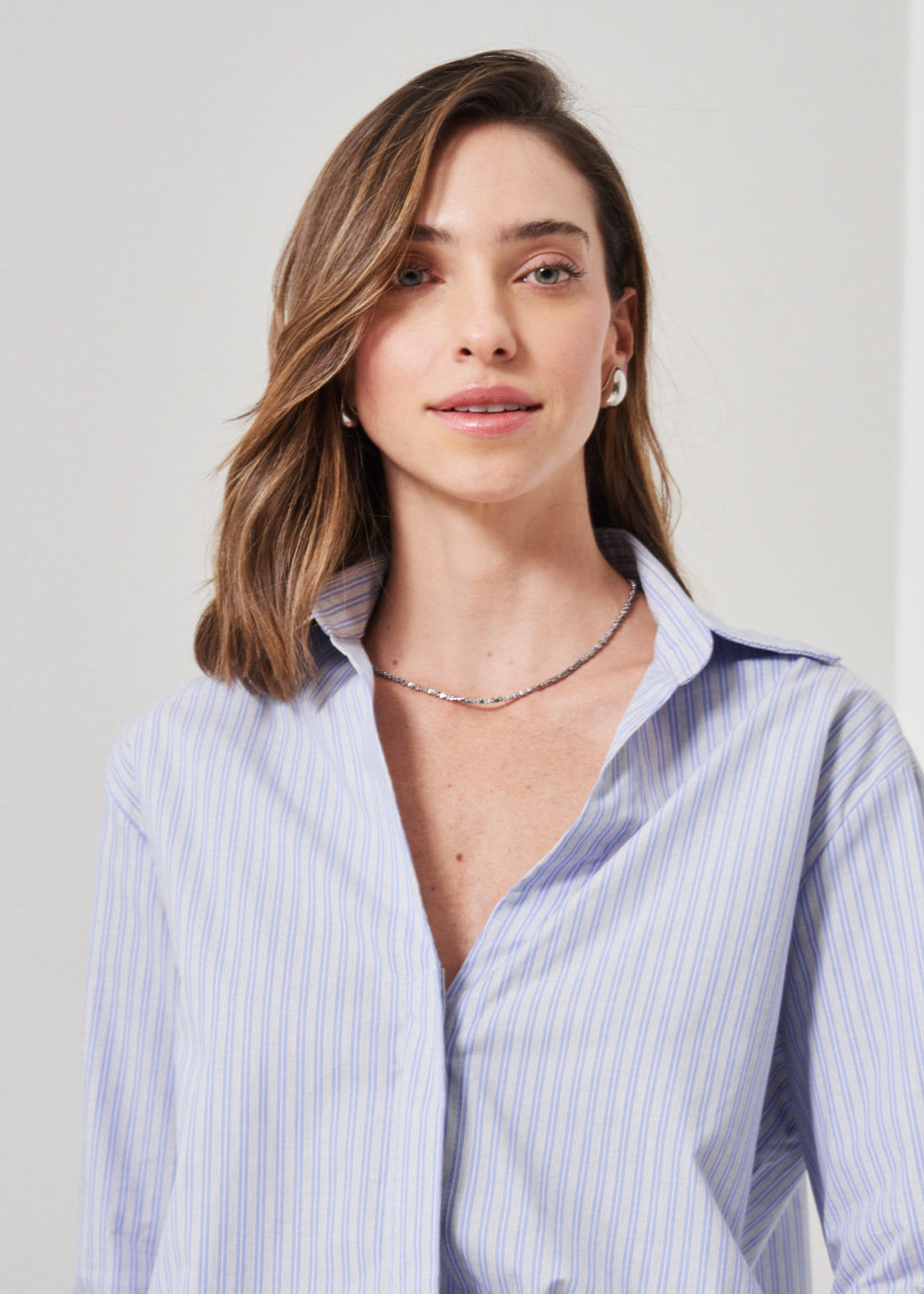 55.40.3416LIS CAMISA OVERSIZED MIX DE LISTRAS