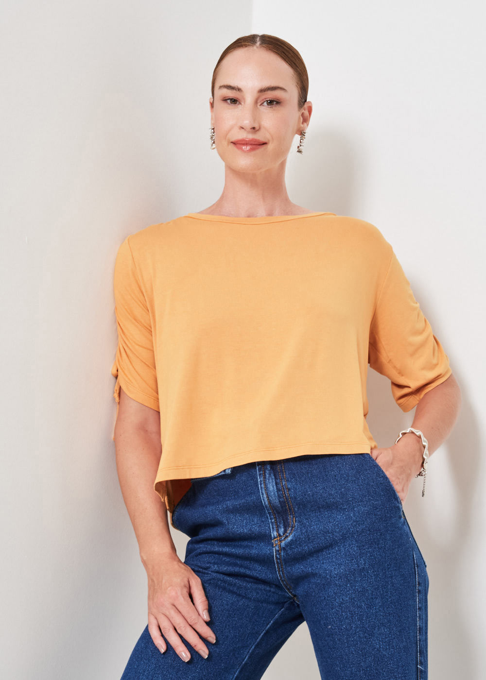 67.40.3404AÇA BLUSA MALHA AMARRAÇÃO NAS MANGAS