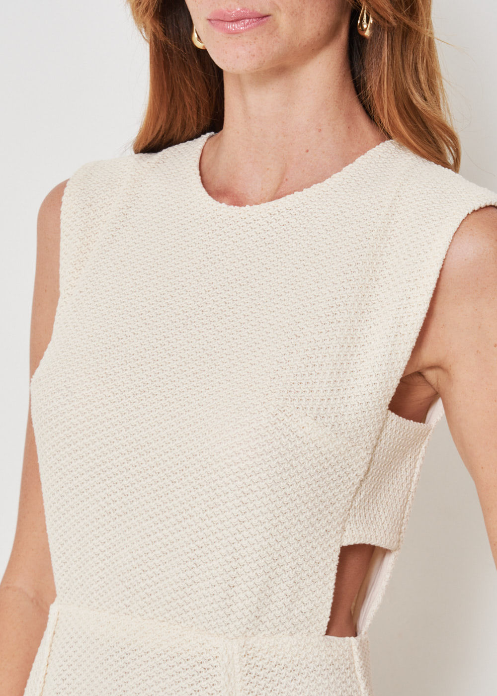 63.40.3413CRU VESTIDO MALHA LONGUETE COM RECORTES