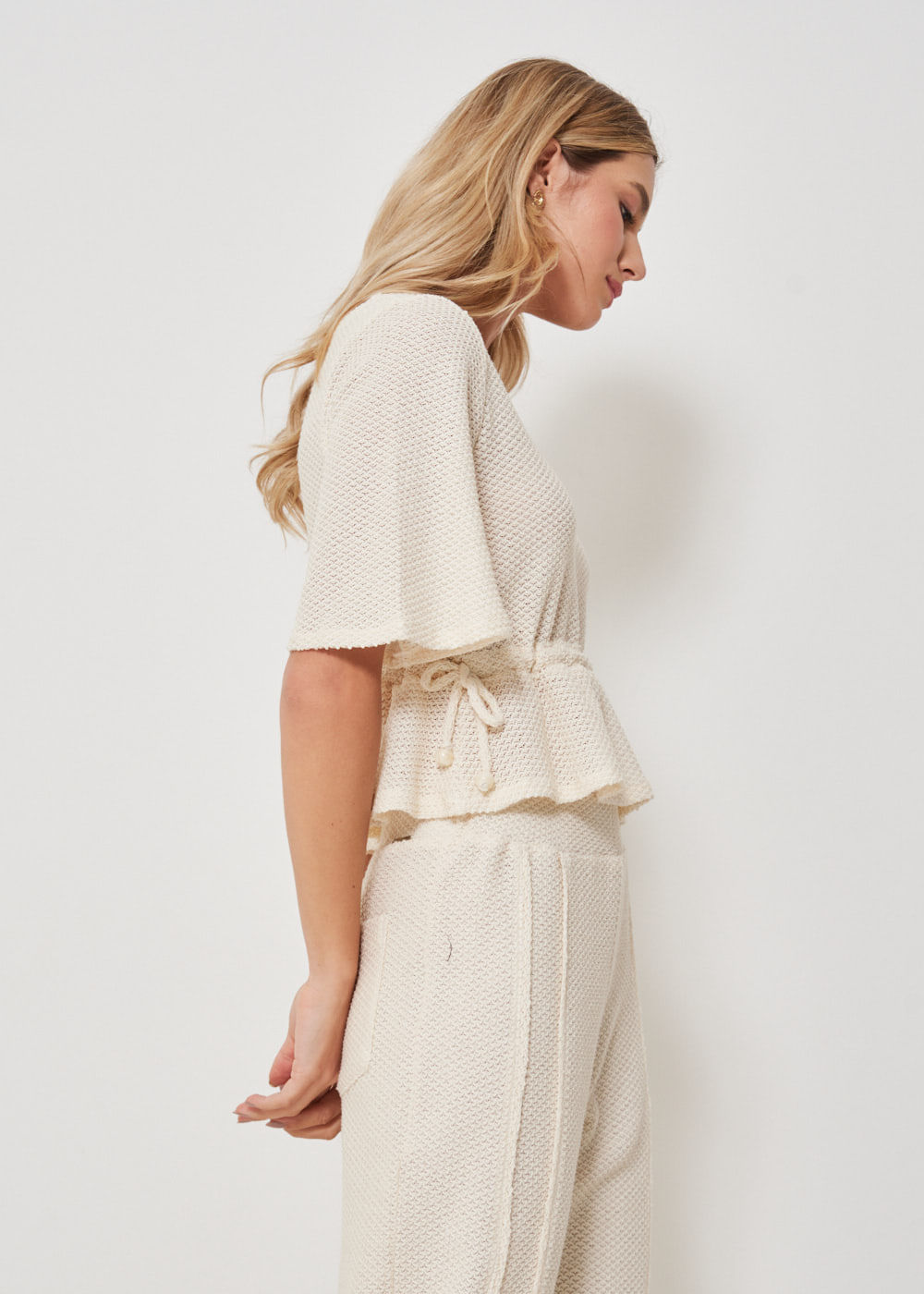 67.40.3409CRU BLUSA MALHA CORDONE DECOTE V