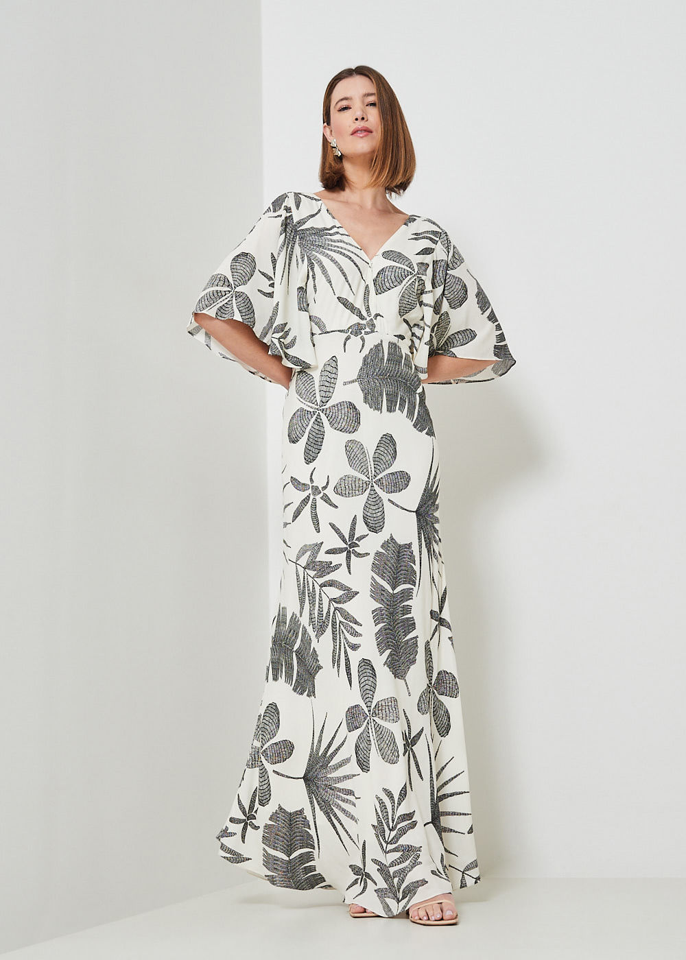 53.50.3436EST VESTIDO LONGO MANGA GODÊ ESTAMPA TROPICAL LEAVES