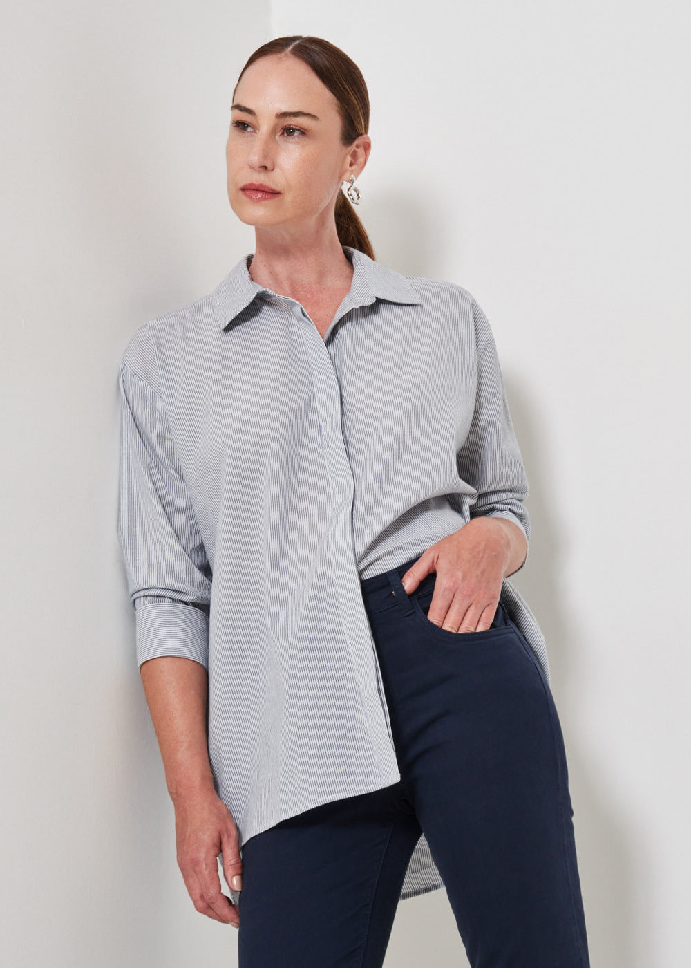 55.70.3406AZU CAMISA LISTRADA OVERSIZED DE ALGODÃO