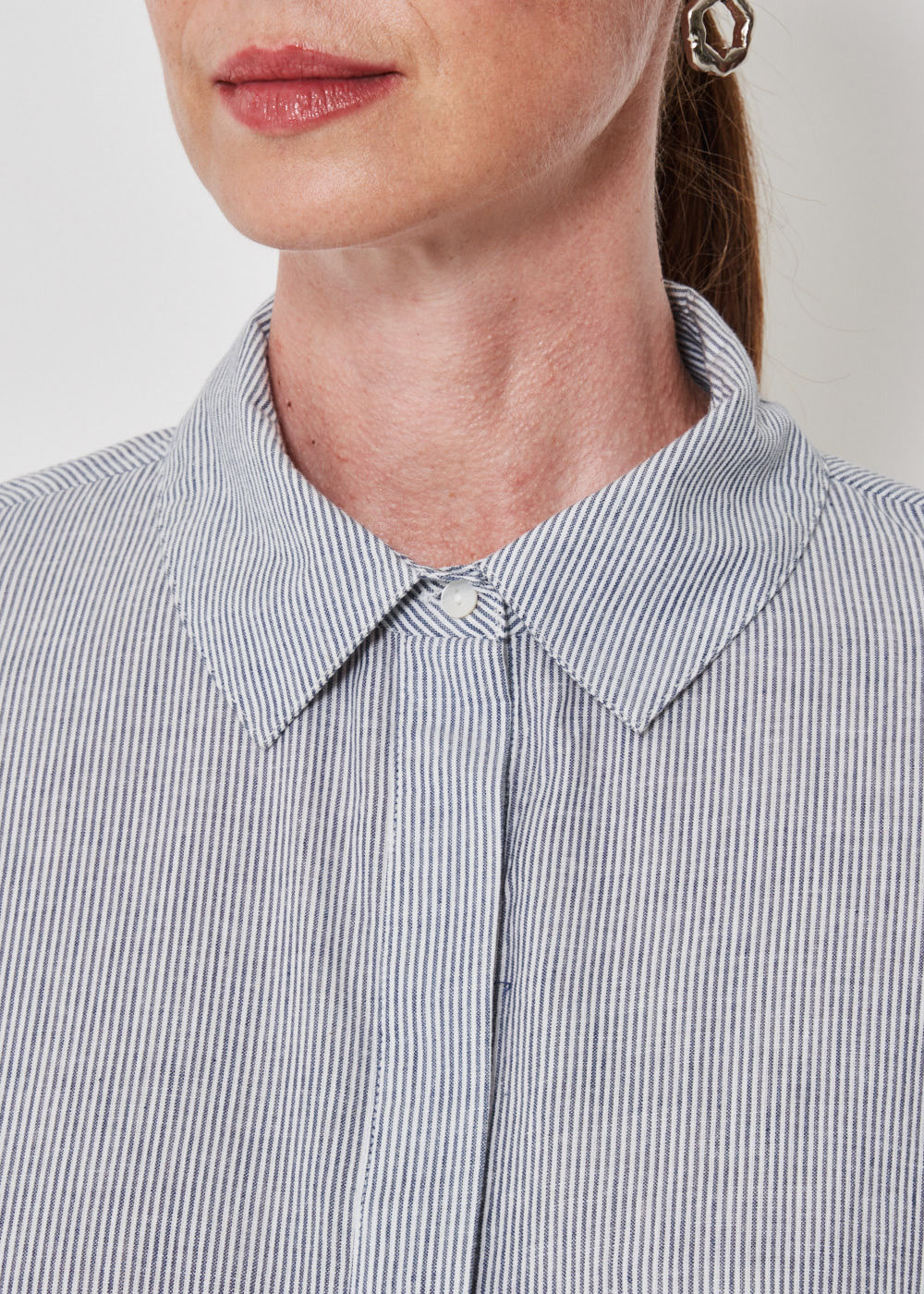 55.70.3406AZU CAMISA LISTRADA OVERSIZED DE ALGODÃO