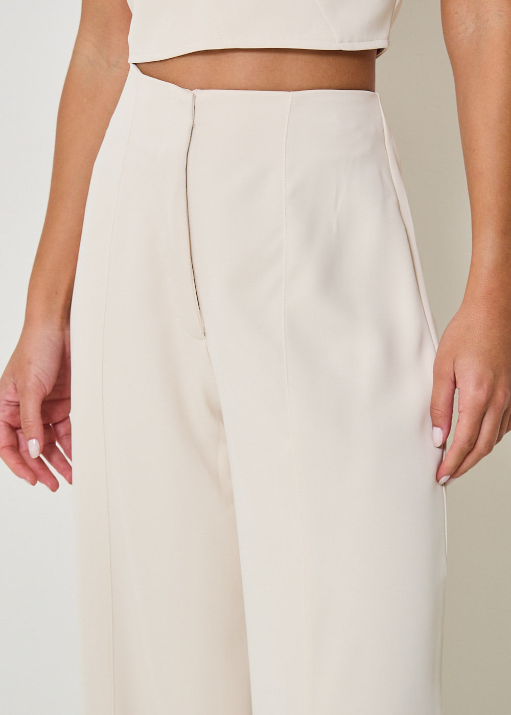 22.23.3419CRE CALÇA PANTALONA ALFAIATARIA COM RECORTE