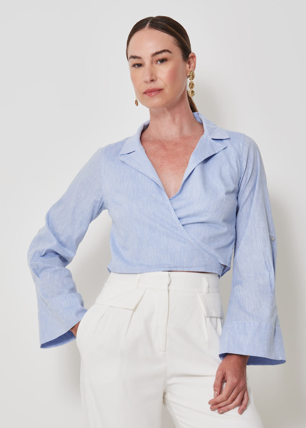 55.40.3415CEU CAMISA M/L TRANSPASSADA COM AMARRAÇÃO