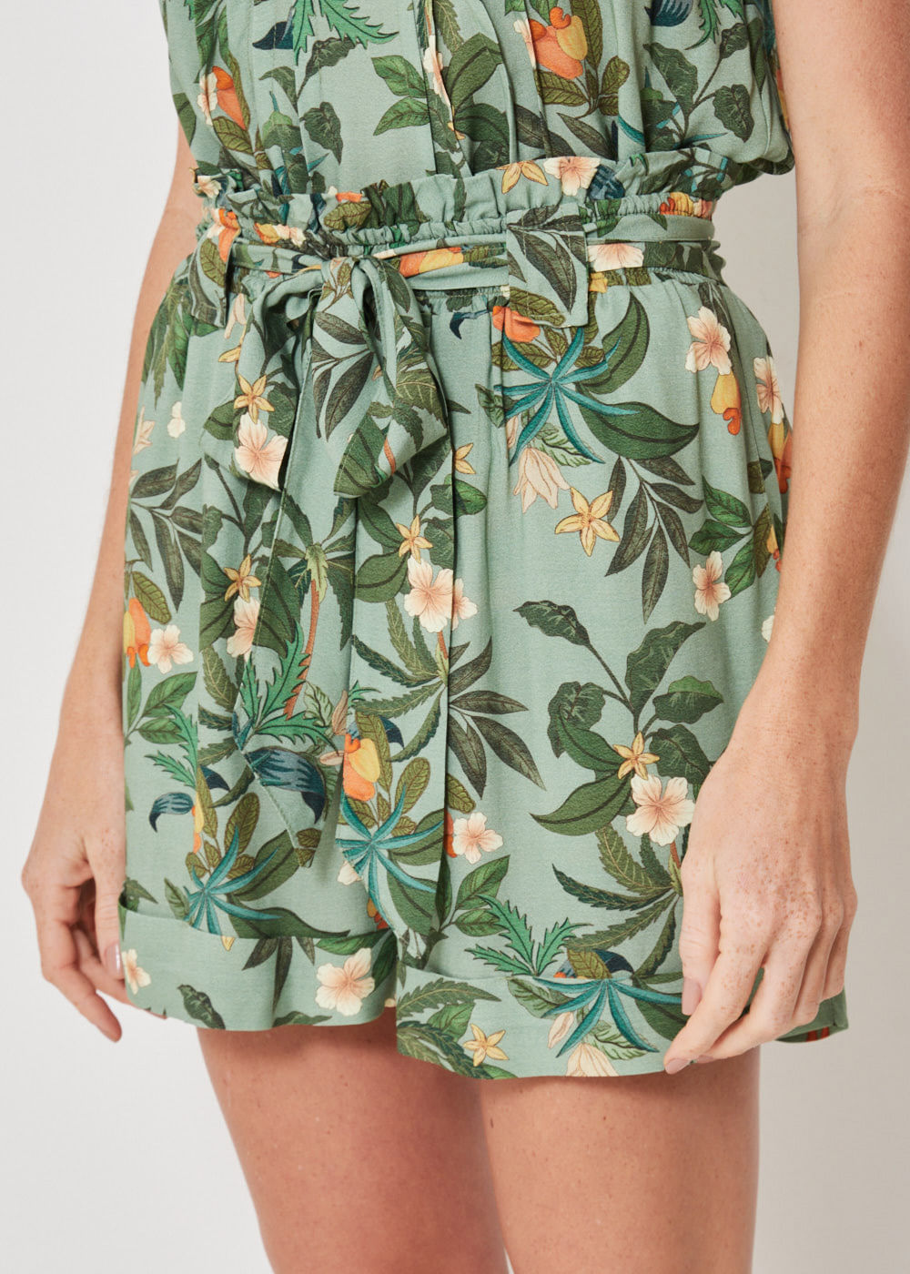 52.60.3404EST SHORTS CLOCHARD ESTAMPA GARDEN