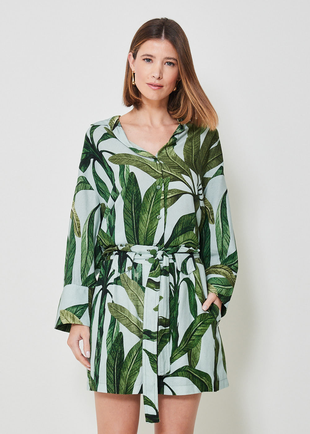 52.60.3405EST SHORTS SAIA C/ CINTO ESTAMPA LEAVES PAINTIG