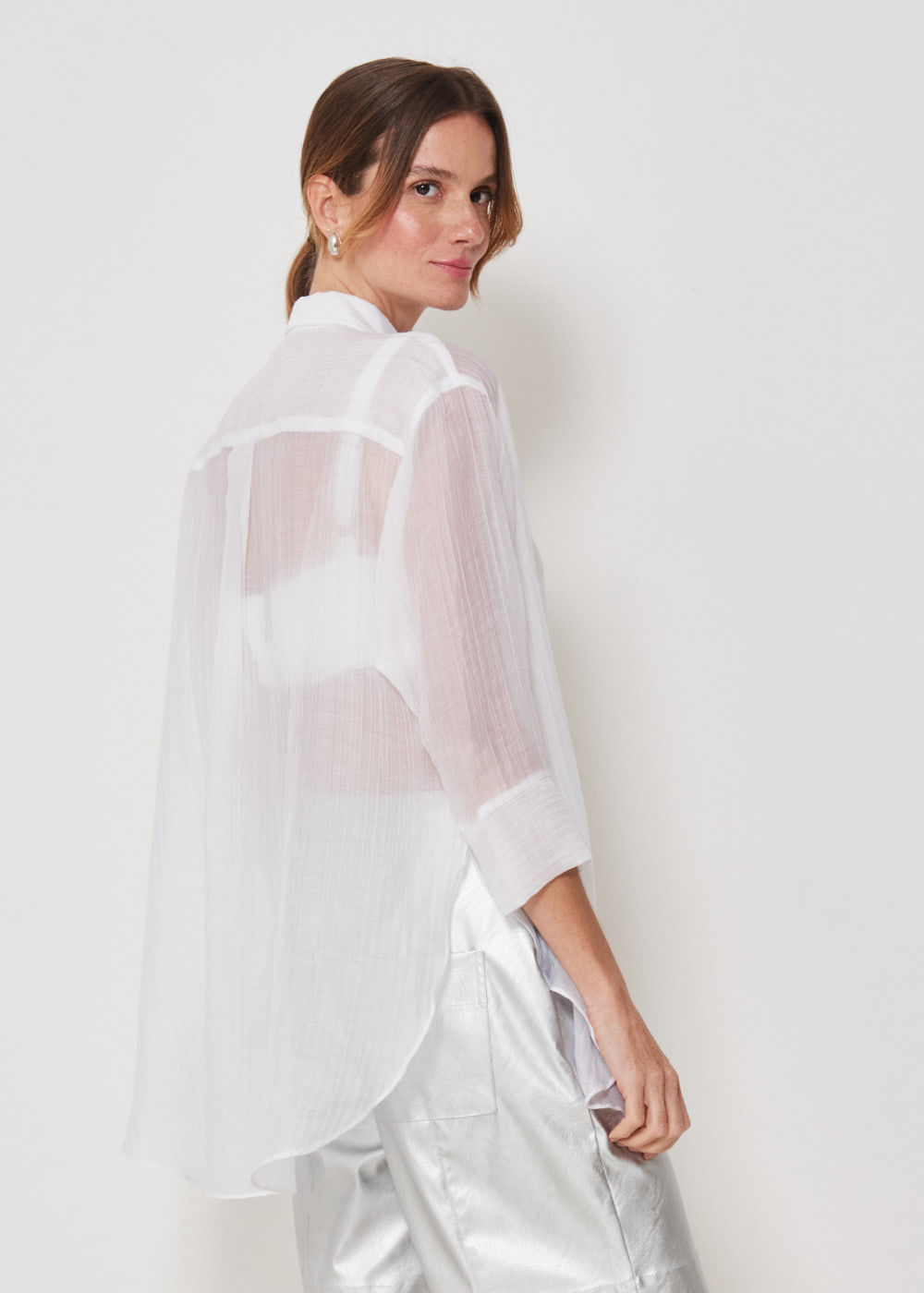 55.40.3412BCO CAMISA OVERSIZED MANGA 3/4 C/ TRANSPARENCIA