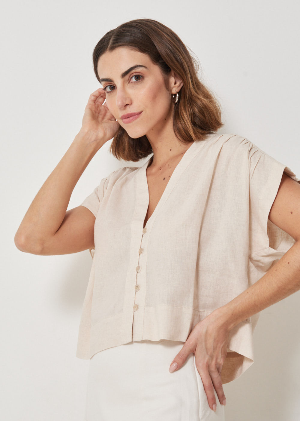 57.40.3414ARE BLUSA MANGA CURTA C/ ABOTOAMENTO