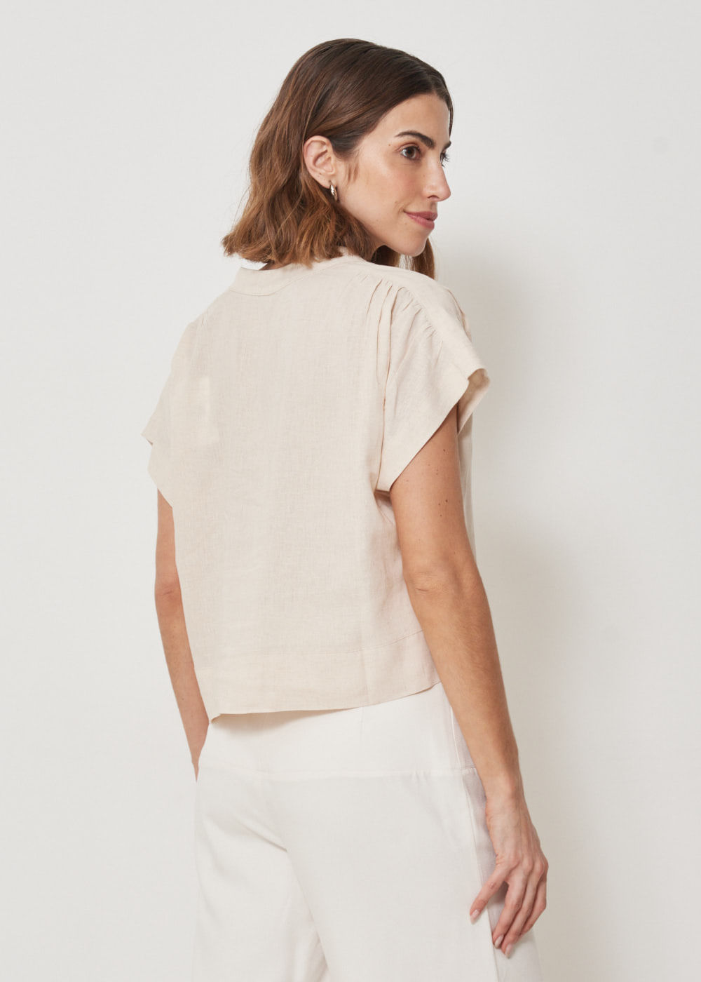57.40.3414ARE BLUSA MANGA CURTA C/ ABOTOAMENTO