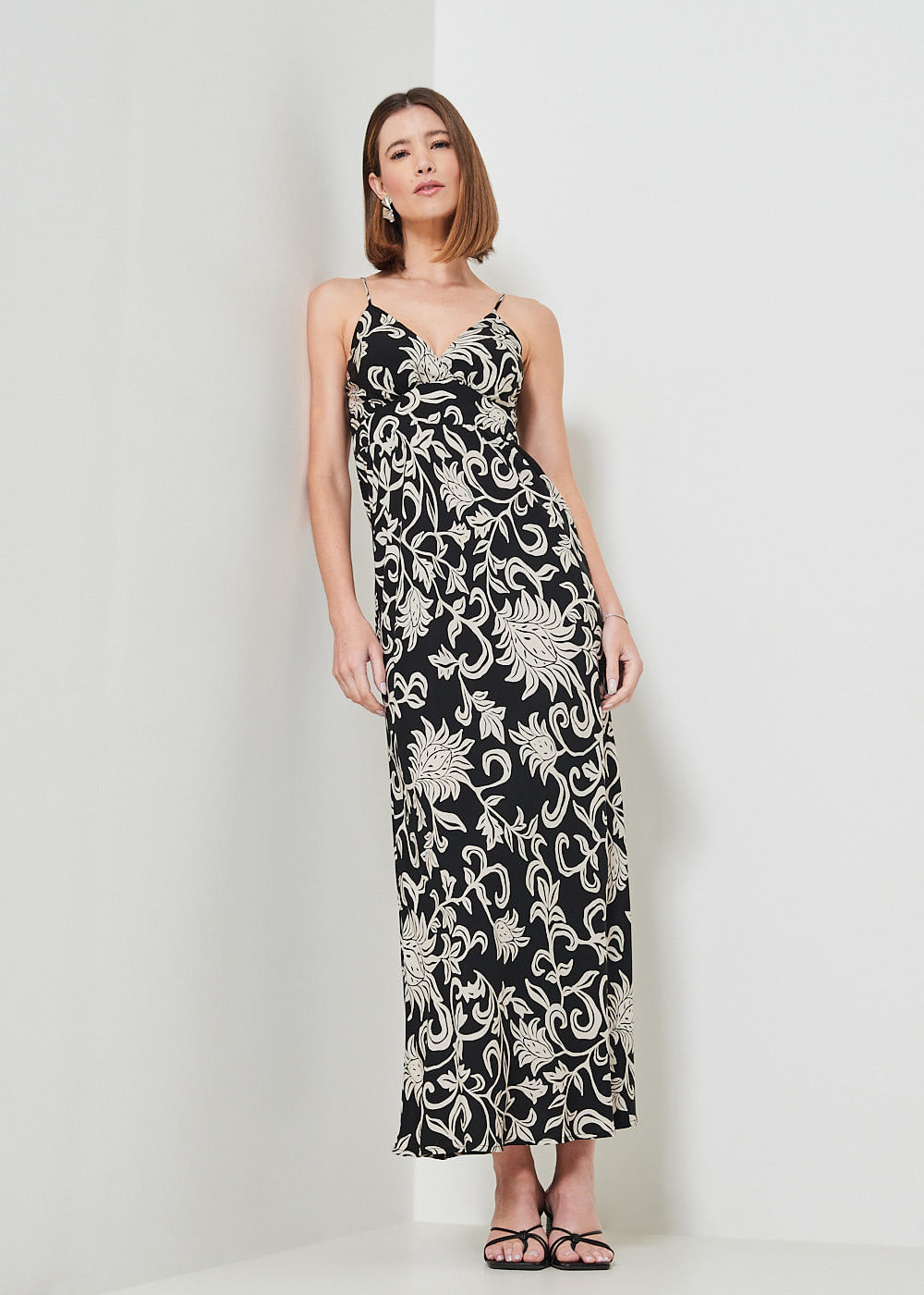 53.50.3433EST VESTIDO LONGUETE  ESTAMPA ARABESQUE