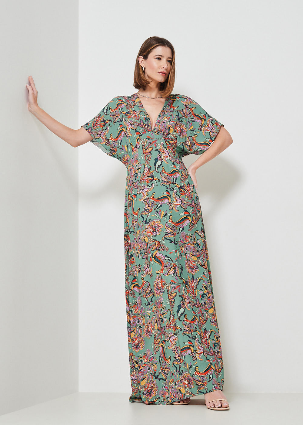 53.50.3439EST VESTIDO LONGO ESTAMPA COLORFUL PAISLEY