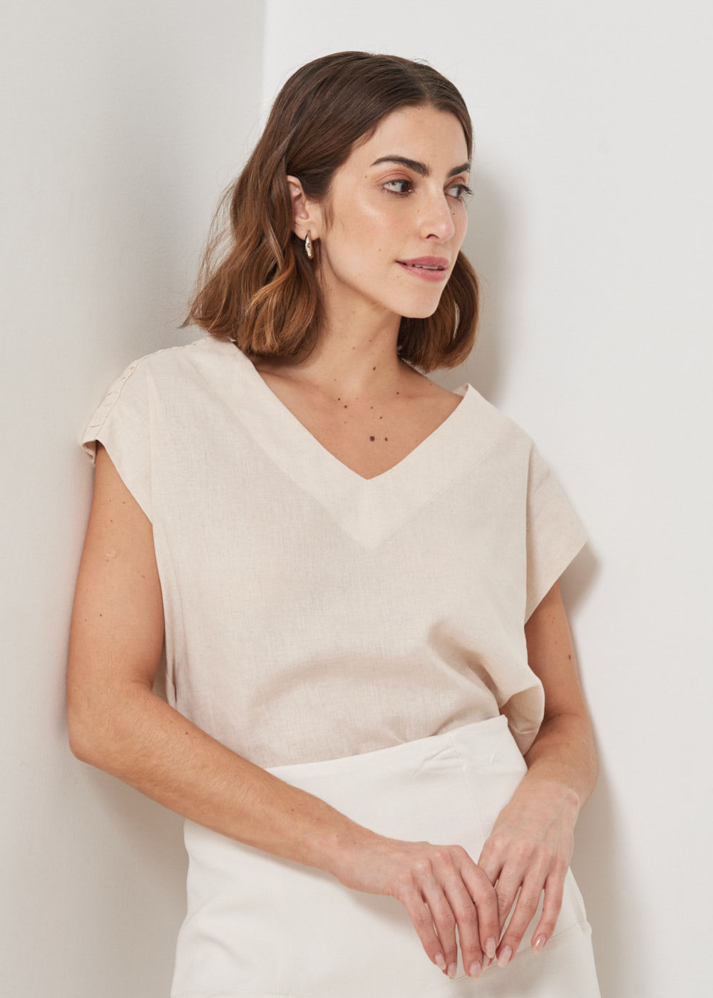 57.40.3416ARE BLUSA MANGA CURTA DETALHE PREGAS